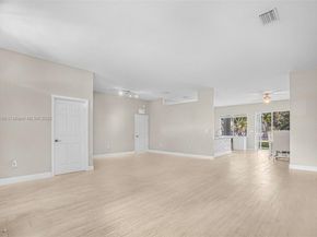 2821 Augusta Dr, Homestead FL 33035