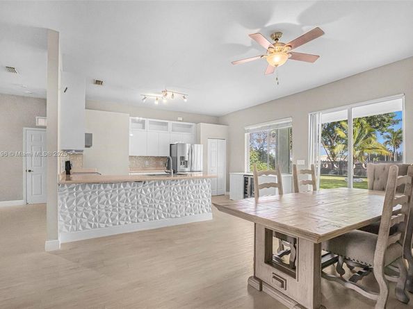 2821 Augusta Dr, Homestead FL 33035