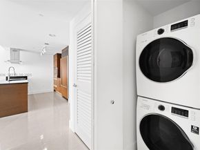 485 Brickell Ave 1907, Miami FL 33131