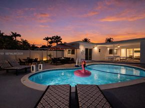 1426 Coolidge St, Hollywood FL 33020