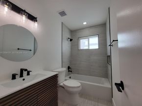 1426 Coolidge St, Hollywood FL 33020