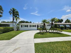1426 Coolidge St, Hollywood FL 33020