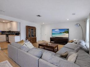 1426 Coolidge St, Hollywood FL 33020