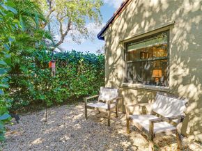 63 N Ironwood Way N, Palm Beach Gardens FL 33418