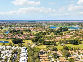 63 N Ironwood Way N, Palm Beach Gardens FL 33418