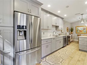 63 N Ironwood Way N, Palm Beach Gardens FL 33418