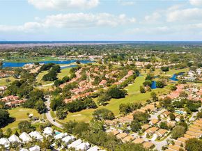 63 N Ironwood Way N, Palm Beach Gardens FL 33418