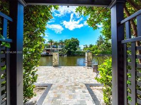 980 Belle Meade Island Dr, Miami FL 33138