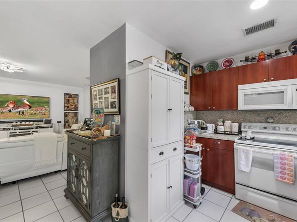 3631 SW 27th St, Miami FL 33133