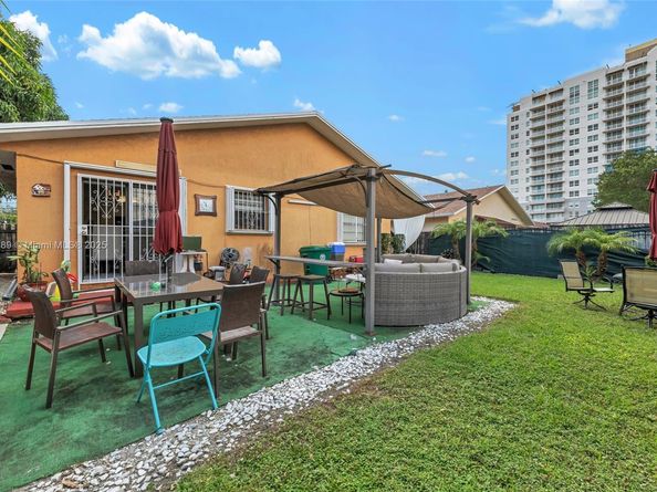 3631 SW 27th St, Miami FL 33133