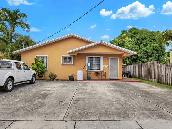 3631 SW 27th St, Miami FL 33133