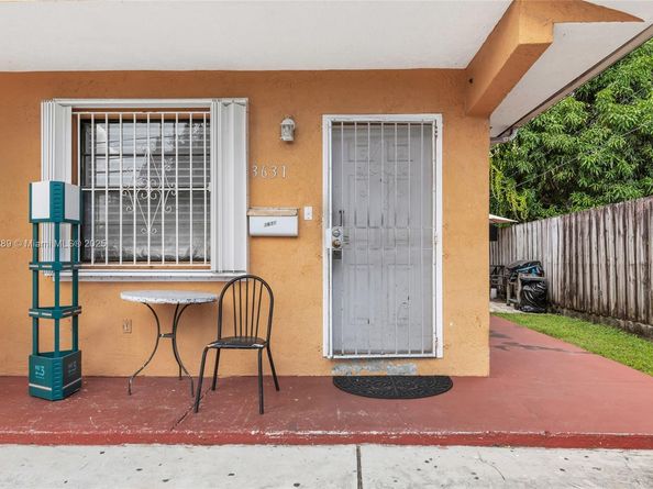 3631 SW 27th St, Miami FL 33133