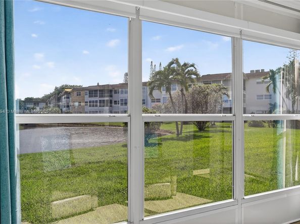 4706 NW 36th St 411, Lauderdale Lakes FL 33319