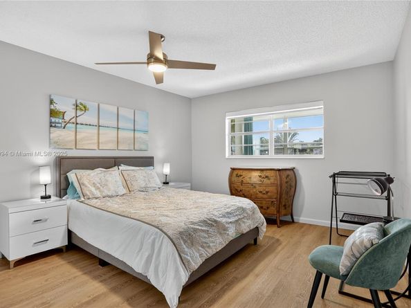 4706 NW 36th St 411, Lauderdale Lakes FL 33319