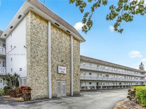 4706 NW 36th St 411, Lauderdale Lakes FL 33319