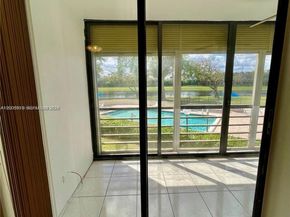 2320 S Cypress Bend Dr 204, Pompano Beach FL 33069