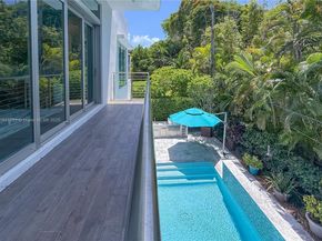 4048 Malaga Ave, Miami FL 33133