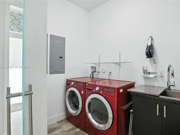 4048 Malaga Ave, Miami FL 33133