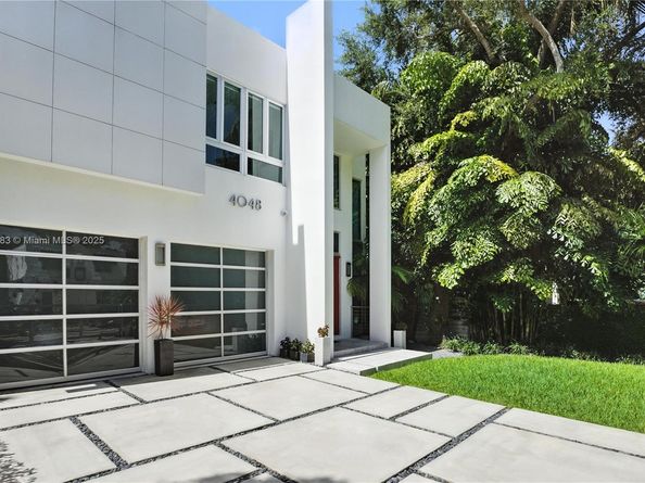 4048 Malaga Ave, Miami FL 33133