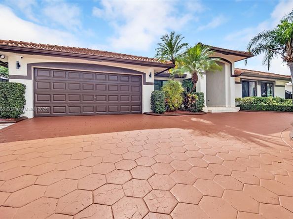 15462 SW 115th St, Miami FL 33196