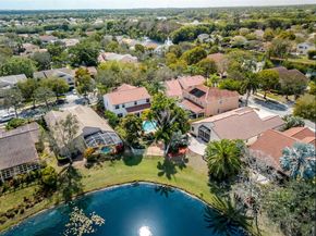 362 Lake Crest Ct, Weston FL 33326