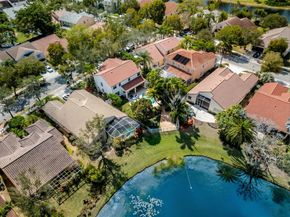362 Lake Crest Ct, Weston FL 33326