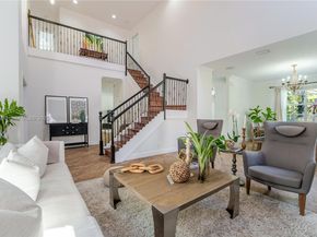 362 Lake Crest Ct, Weston FL 33326