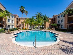 6861 SW 44th St 204, Miami FL 33155