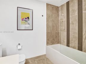 601 NE 27th St 1507, Miami FL 33137