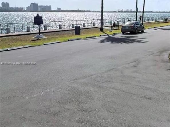 1020 NE 98th St, Miami Shores FL 33138