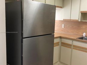 1624 NE 151st St 1624, Miami FL 33162