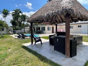 17831 NW 84th Ct, Miami FL 33015