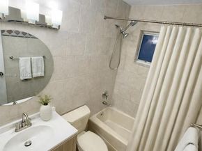 17831 NW 84th Ct, Miami FL 33015