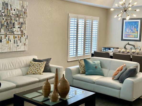 1930 NW 171st Ave, Pembroke Pines FL 33028