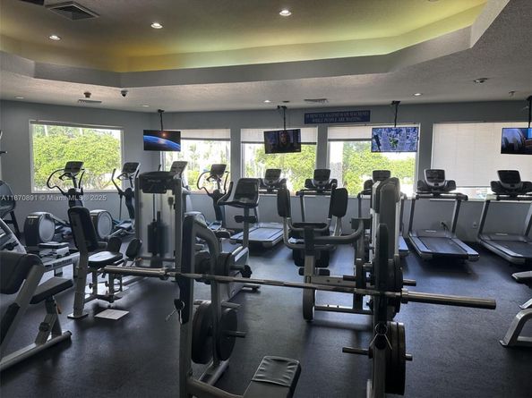 1930 NW 171st Ave, Pembroke Pines FL 33028