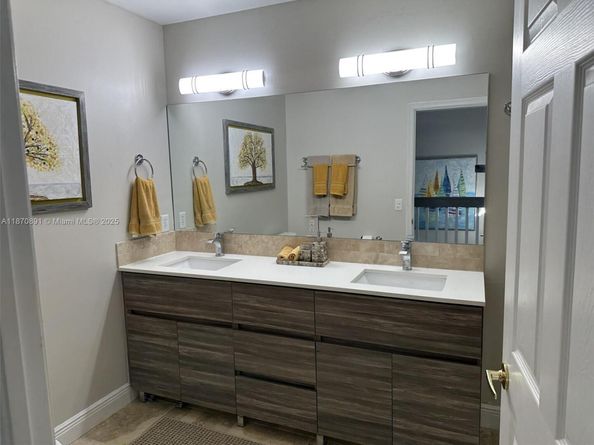 1930 NW 171st Ave, Pembroke Pines FL 33028