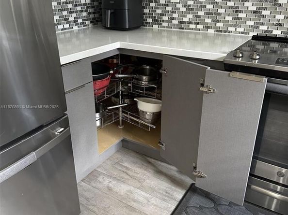 1930 NW 171st Ave, Pembroke Pines FL 33028