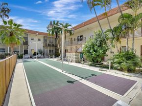 415 NE 2nd St 201, Hallandale Beach FL 33009