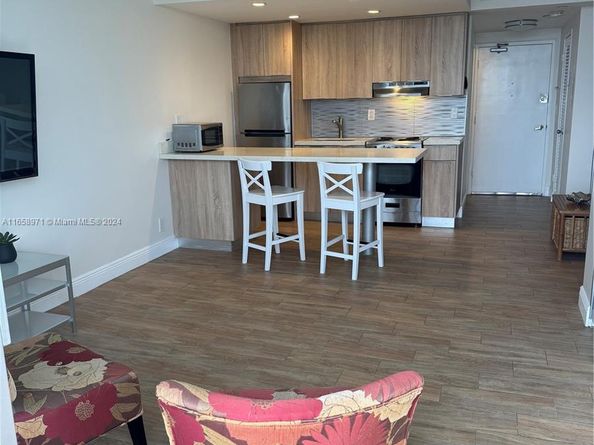 1720 Harrison St 15F, Hollywood FL 33020