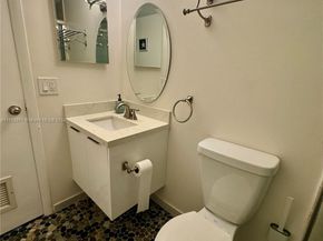 1720 Harrison St 15F, Hollywood FL 33020