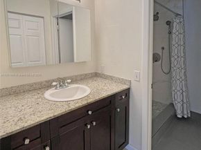 14015 SW 91st Ter 14015, Miami FL 33186