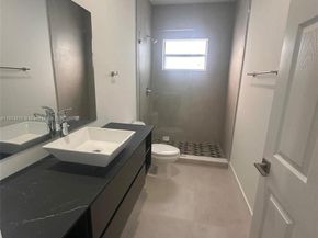 2541 NW 9th St, Fort Lauderdale FL 33311