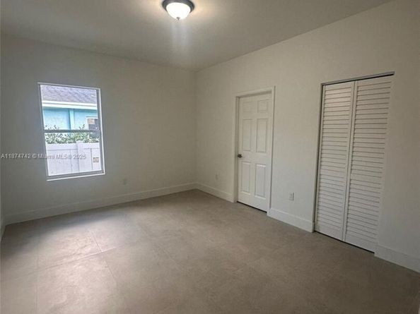 2541 NW 9th St, Fort Lauderdale FL 33311