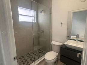 2541 NW 9th St, Fort Lauderdale FL 33311