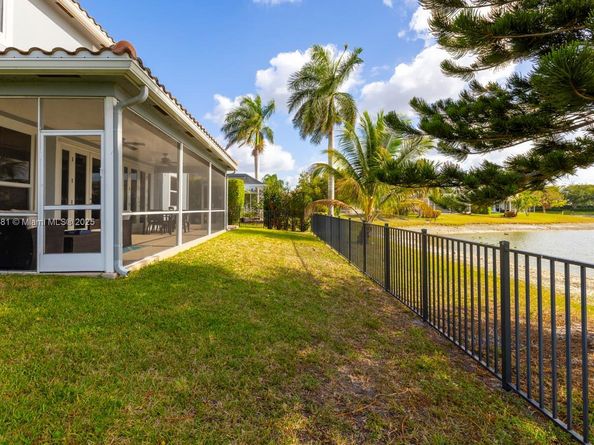 12641 Maypan Dr, Boca Raton FL 33428