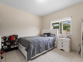 9010 NW 162nd Ter, Miami Lakes FL 33018