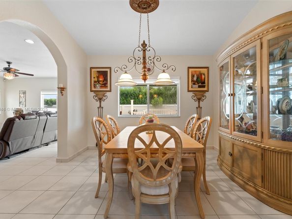 9010 NW 162nd Ter, Miami Lakes FL 33018