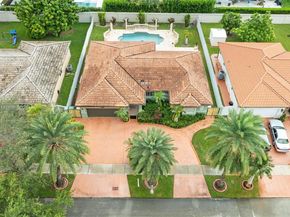 9010 NW 162nd Ter, Miami Lakes FL 33018