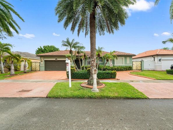 9010 NW 162nd Ter, Miami Lakes FL 33018