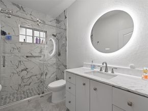 9010 NW 162nd Ter, Miami Lakes FL 33018